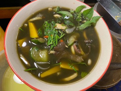 แกงเห็ดแซ่บ