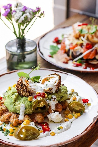 SMASHED AVOCADO