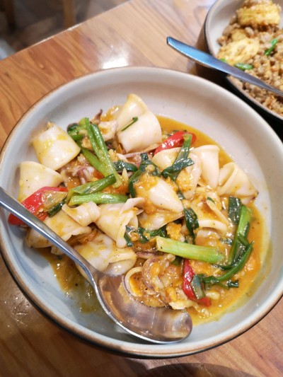 ปลาหมึกผัดไข่เค็ม