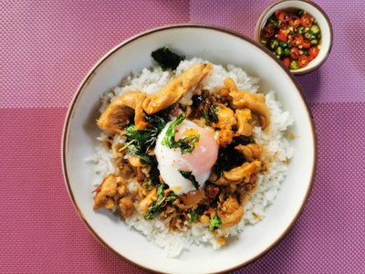 อาหาร หรือ เครื่องดื่ม