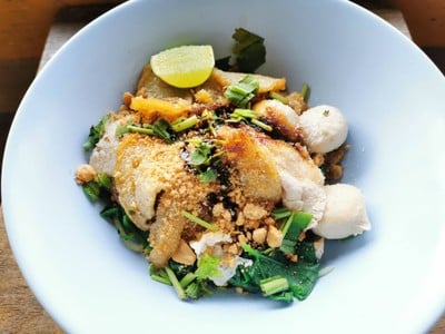 เมนูของร้าน ก๋วยเตี๋ยวเรือป้าแจ๋ว คลอง 2 (ธัญบุรี)