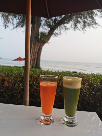 อาหาร หรือ เครื่องดื่ม