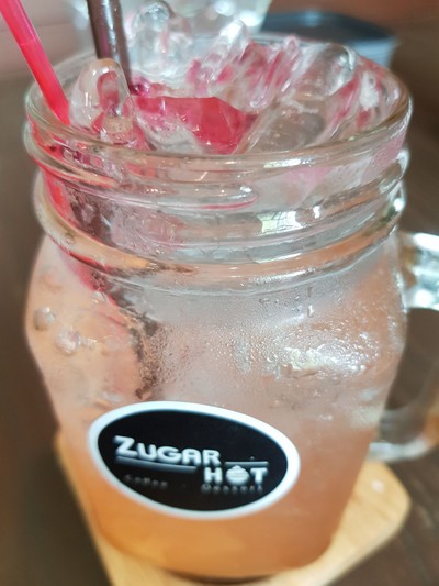 อาหาร หรือ เครื่องดื่ม