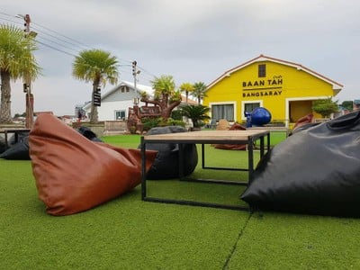 บ้านต๊ะ ออน เดอะ ซี บางเสร่