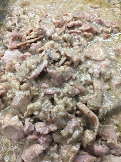 หมูกระเทียมพริกไทย (เมนูแนะนำ)