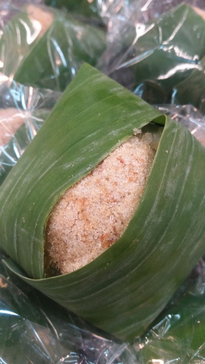 ข้าวเหนียวหน้าปลาแห้ง