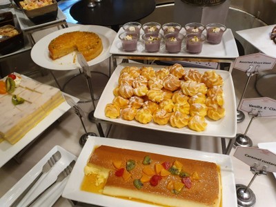 อาหาร หรือ เครื่องดื่ม