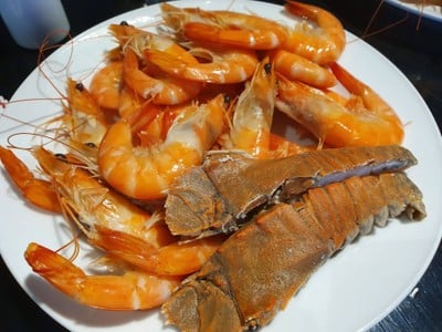 อาหาร หรือ เครื่องดื่ม