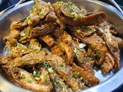 อาหาร หรือ เครื่องดื่ม