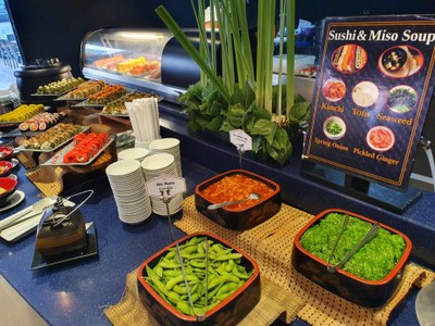 อาหาร หรือ เครื่องดื่ม