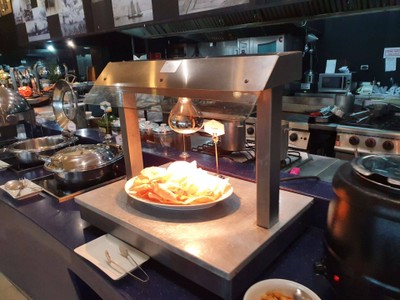 อาหาร หรือ เครื่องดื่ม