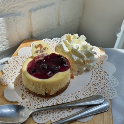 Misstar Cafe by Davika