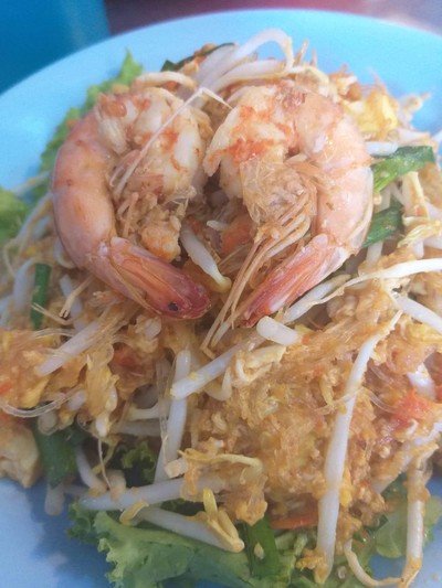ผัดไทยกุ้งสด