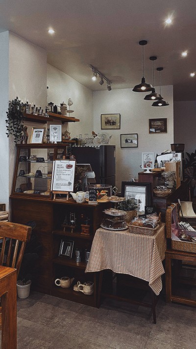 Billybillies Cafe and  Workshop Studio บีทีเอส แบริ่ง