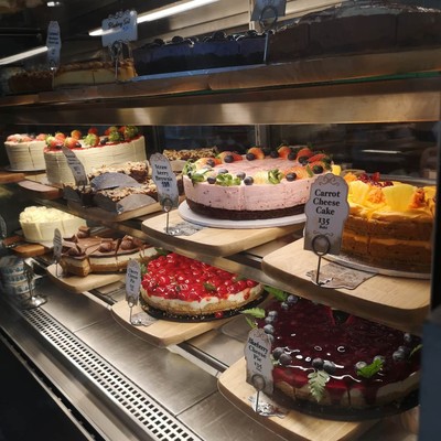 อาหาร หรือ เครื่องดื่ม