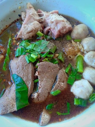 อาหาร หรือ เครื่องดื่ม