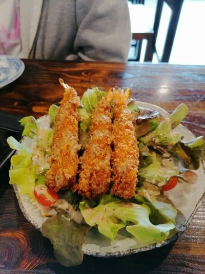 จานนี้ตอนแรกที่เห็น.... บอกเลยว่าว้าววววมาก เพราะจัดมาได้น่ากินมากๆ 