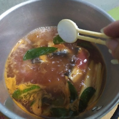 วิธีทำ ปลากระป๋องต้มยำสูตรคุณแม่ วิธีทำ ปลากระป๋องต้มยำสูตรคุณแม่