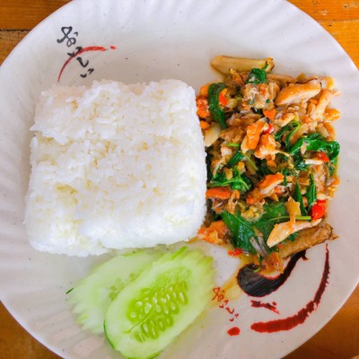 ข้าวกระเพราปู