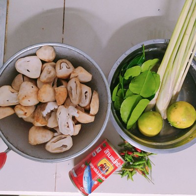 วิธีทำ ปลากระป๋องต้มยำสูตรคุณแม่ วิธีทำ ปลากระป๋องต้มยำสูตรคุณแม่