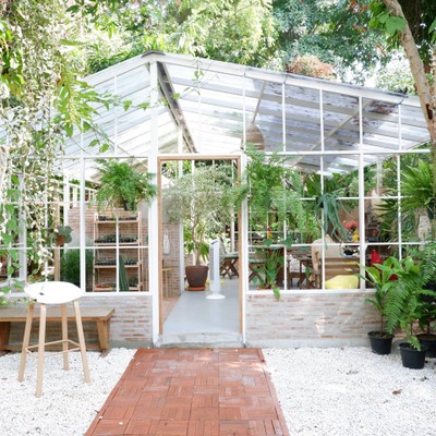 Flowerpot Cafe'