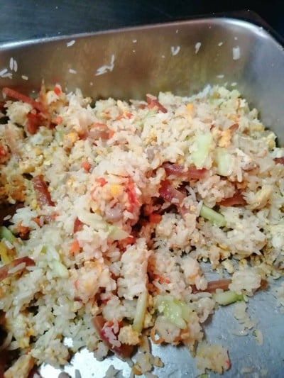 วิธีทำ ข้าวผัดกุนเชียง วิธีทำ ข้าวผัดกุนเชียง
