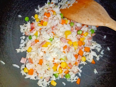 วิธีทำ ข้าวผัดหม่าล่าชีสเยิ้ม วิธีทำ ข้าวผัดหม่าล่าชีสเยิ้ม