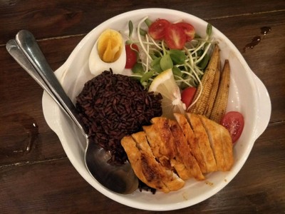 อาหาร หรือ เครื่องดื่ม