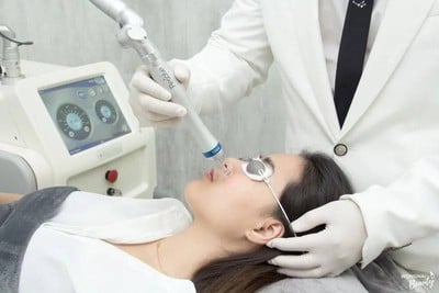 Dr.TATTOF สีลมคอมเพล็กซ์