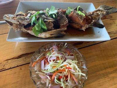ปลากะพงทอดน้ำปลา