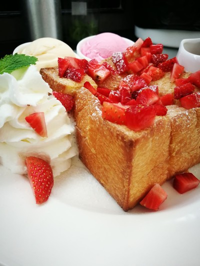 Honey Taost Strawberry