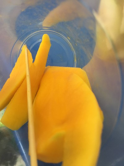 มะม่วงสามรส (เปรี้ยวมัน)