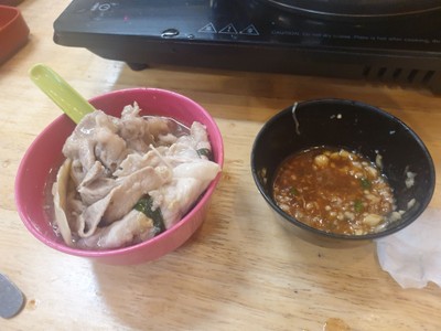 อาหาร หรือ เครื่องดื่ม