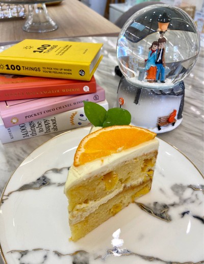 ORANGE CAKE