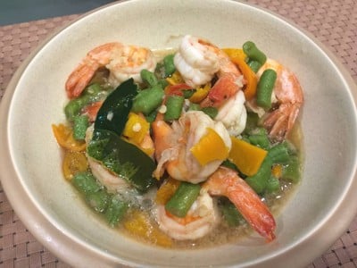 กุ้งผัดพริกเหลือง