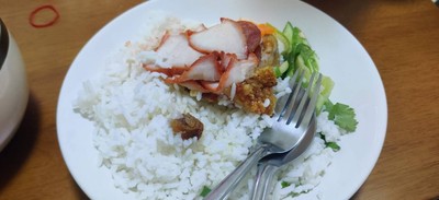 ข้าวหมูแดง