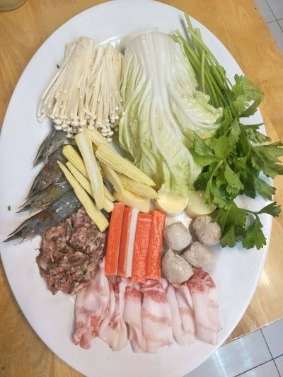 เมนูของร้าน 18 มงกุฎ สุกี้-ชาบู (ราม2) ดอกไม้