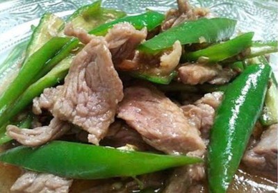 ข้าวผัดพริดสดเนื้อ