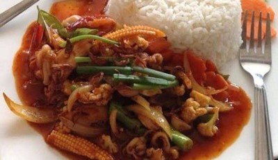 ข้าวผัดพริกเผาไก่