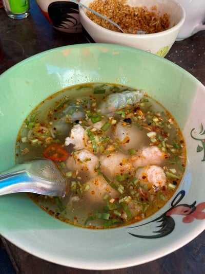 ก๋วยเตี๋ยวปากหม้อญวน หลบมุม (ป้าเม้า) วัดไตรมิตร