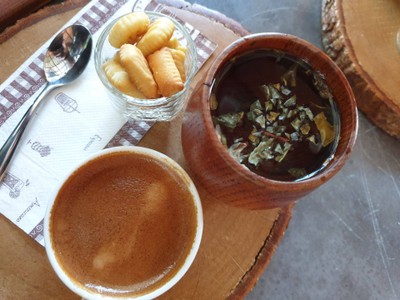 อาหาร หรือ เครื่องดื่ม