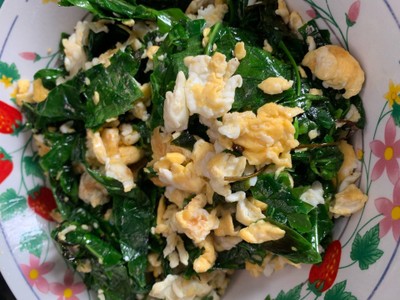 ผักเหลียงผัดไข่ ผักเหลียงผัดไข่