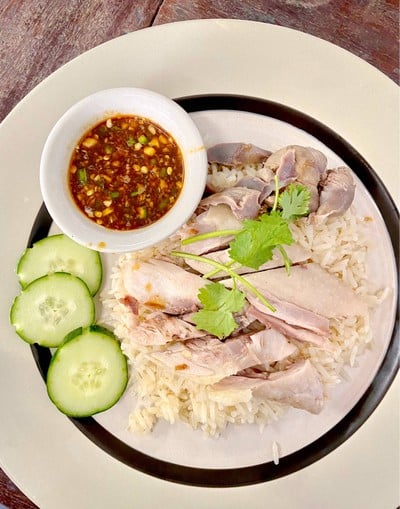 ข้าวมันไก่บ้าน