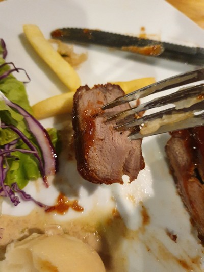 สเต๊กอกเป็ดรมควัน