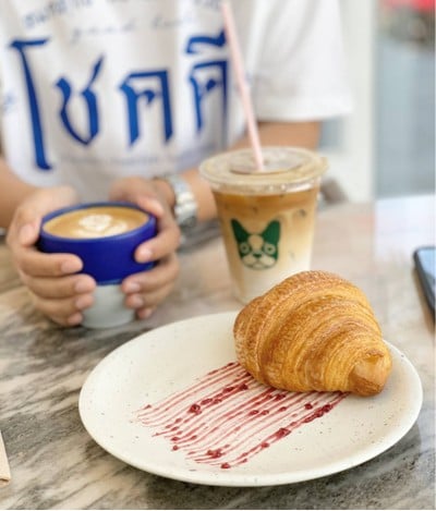 French Kitsch Cafe แฟล็กชิพสโตร์ จอหอ