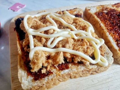 วิธีทำ แซนวิชแฮมพริกเผาหมูหยอง