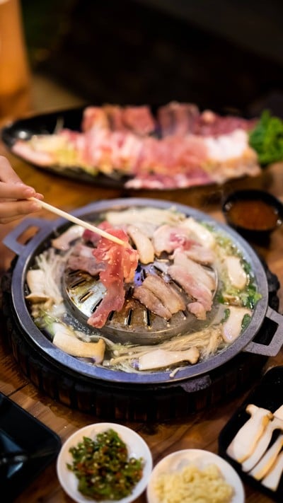 อาหาร หรือ เครื่องดื่ม