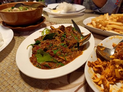 อาหาร หรือ เครื่องดื่ม