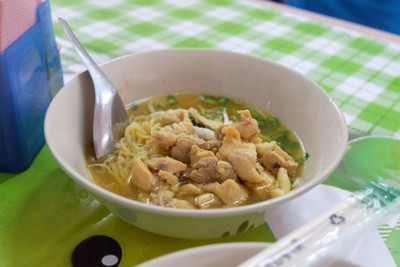 บะหมี่ต้มจืด
