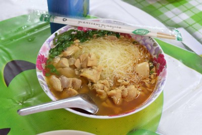 หมี่ขาวต้มยำพิเศษ